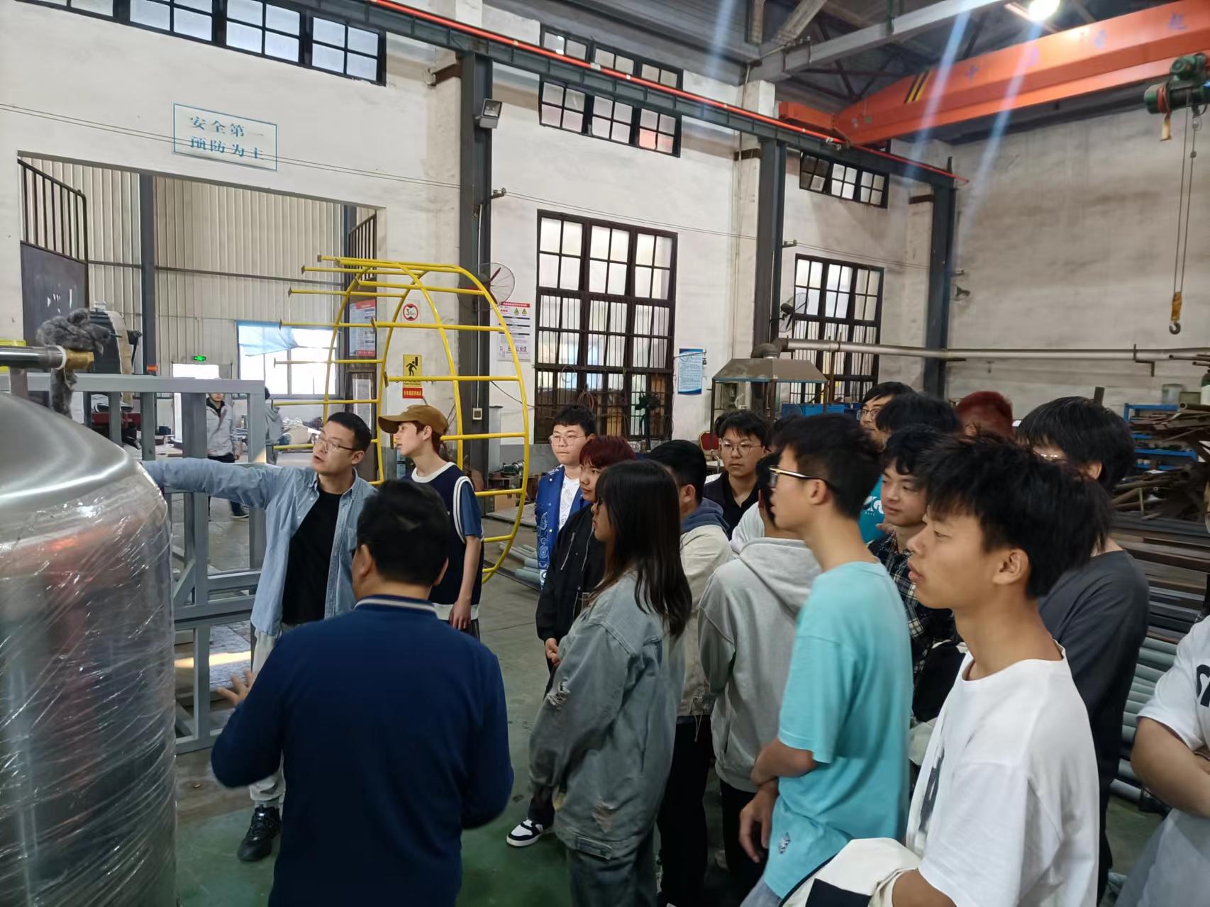 湖南工程学院近200名学生来kaiyun开云官方网站-开云kaiyun（中国）
认知实习